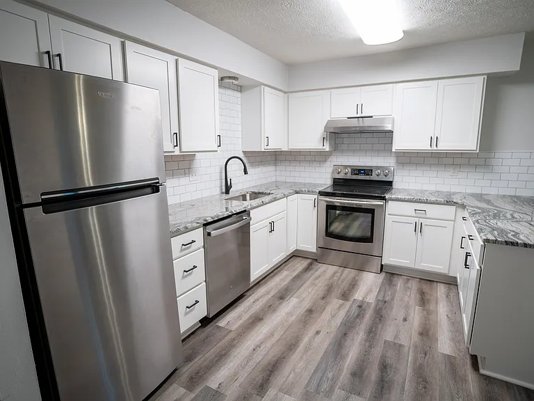 3359 Cranston Dr — Photo 24