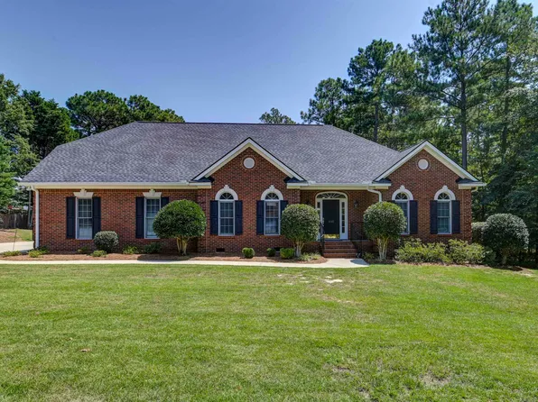 108 Hounds Run Dr, Lexington, SC 29072