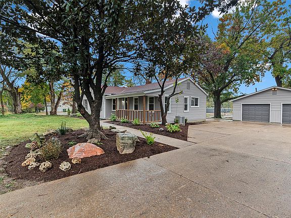 2nd image of 11130 Morrow Dr