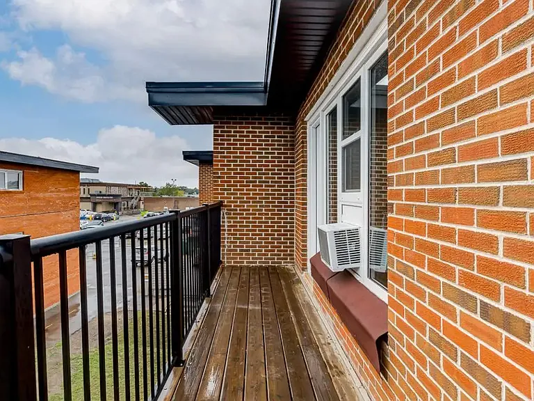 30 Spence St #25 — Photo 11