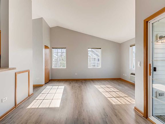 4th image of 1831 Silverstone Dr