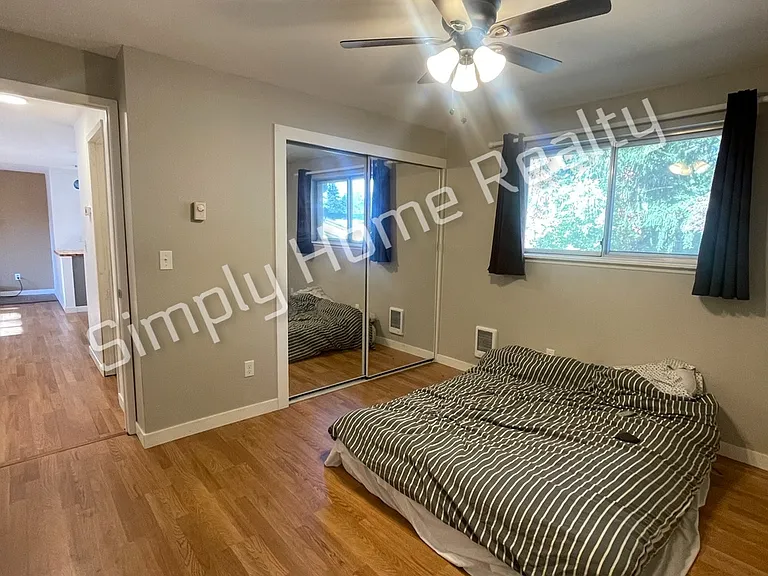 7808 Pamela Ct SE — Photo 12