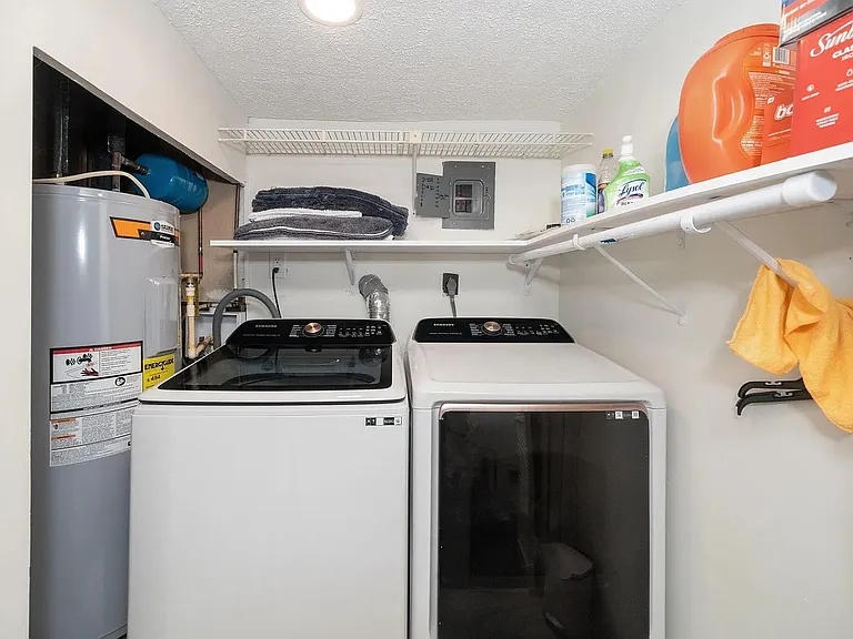 1010 Castalia Dr — Photo 7