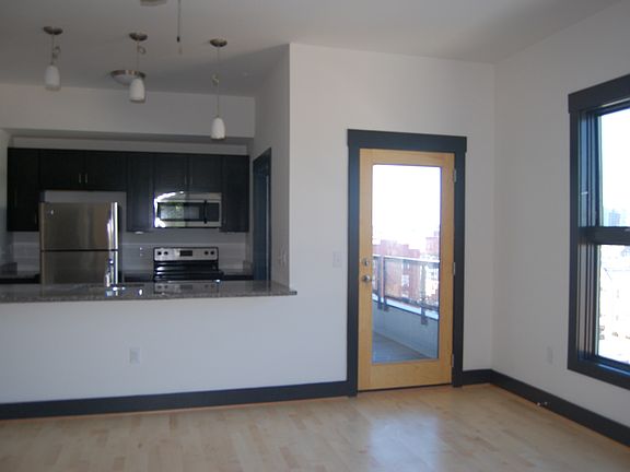 4th image of 202 N 20th St APT 312