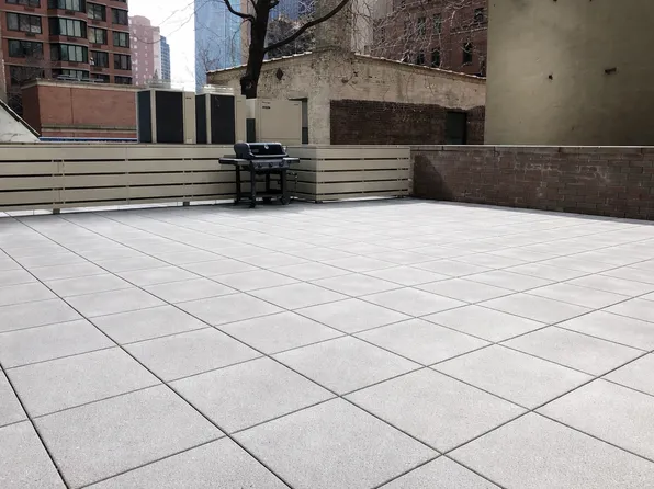 210 E 39th St APT 303, New York, NY 10016