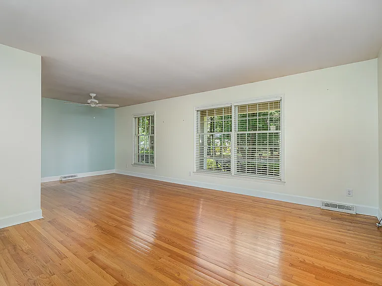 6529 Idlebrook Dr — Photo 13