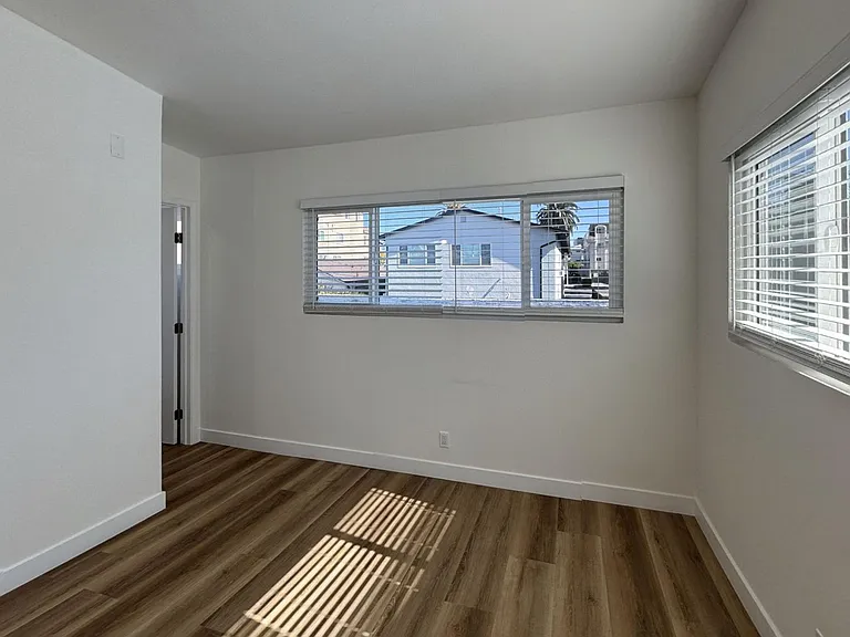 3630 Midvale Ave #16 — Photo 7