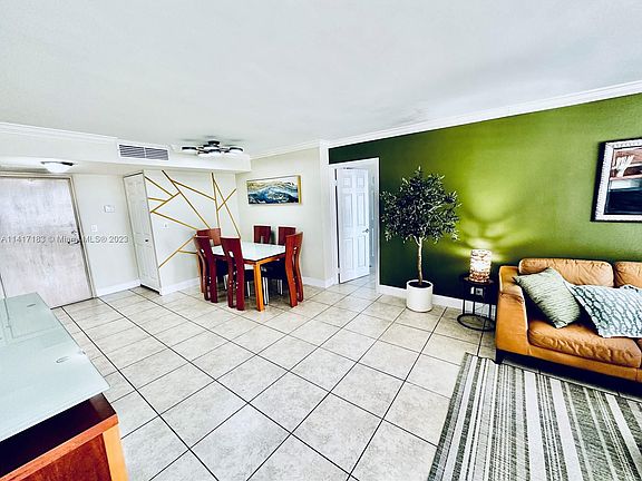 5th image of 250 174th St APT 512
