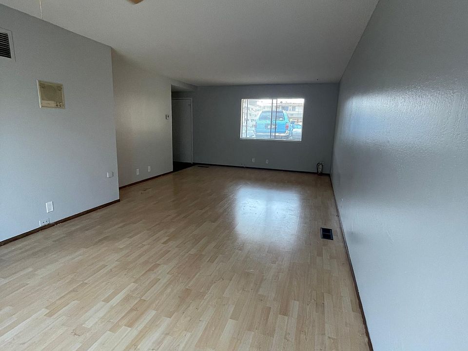 1st image of 108 Maher Ct #108