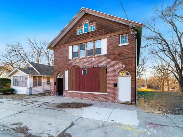 914-916 N Winnebago St, Rockford, IL 61103