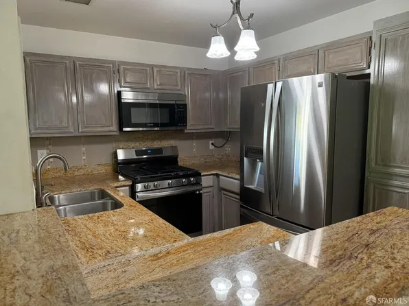 3660 Knollwood Ter APT 303, Fremont, CA 94536