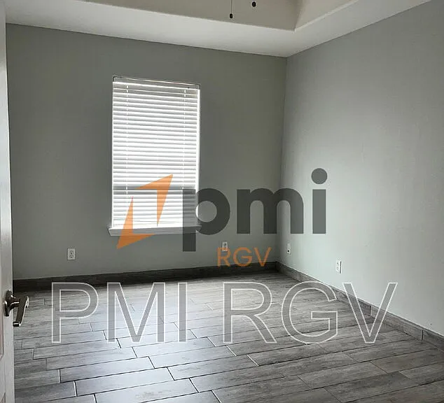 205 Baltic Ave #UNITC — Photo 14