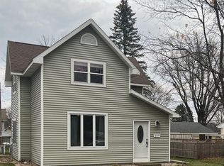 209 Division St, Rio, WI 53960