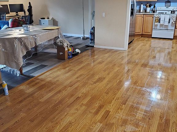 4th image of 2540 Clairemont Dr Unit 101
