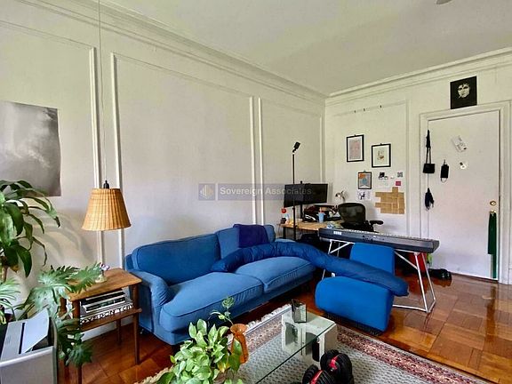 3rd image of 306 W 107th St APT 4F