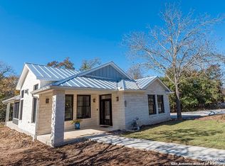 317 Fulton St, Fredericksburg, TX 78624