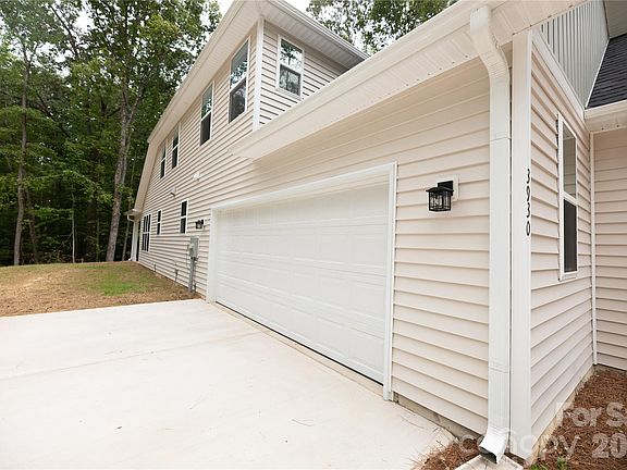 5th image of 3930 Sunset Valley Dr