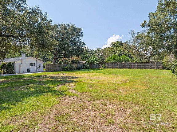 3rd image of 506 Horton Ln #10