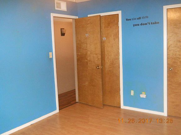 3rd image of 1504 E M St