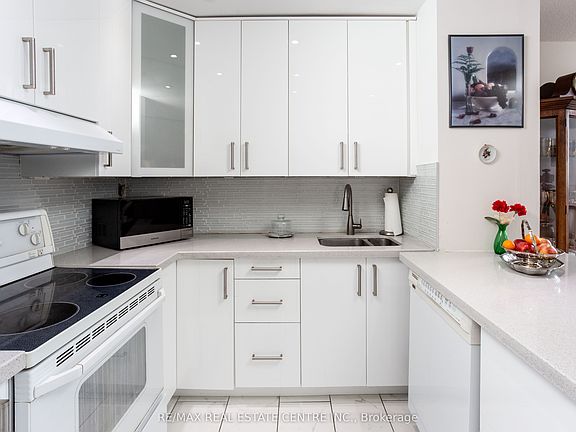 3rd image of 25 Agnes St #Penthouse 06-1206