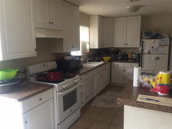 2nd image of 1292 E 38th St