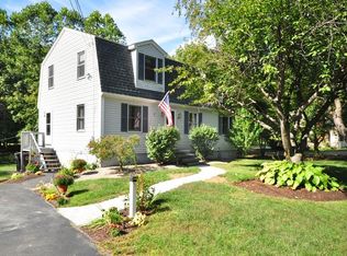 962 Russell Rd, Westfield, MA 01085