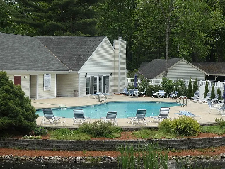 14 Northbrook Dr — Photo 11
