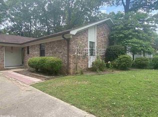 111 Winona Dr, Sherwood, AR 72120
