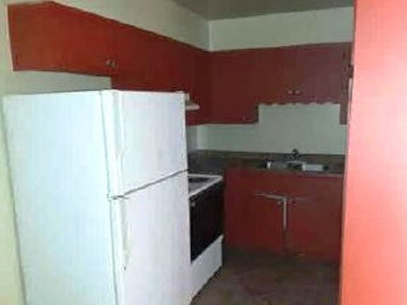 5th image of 336 Charleston St NE