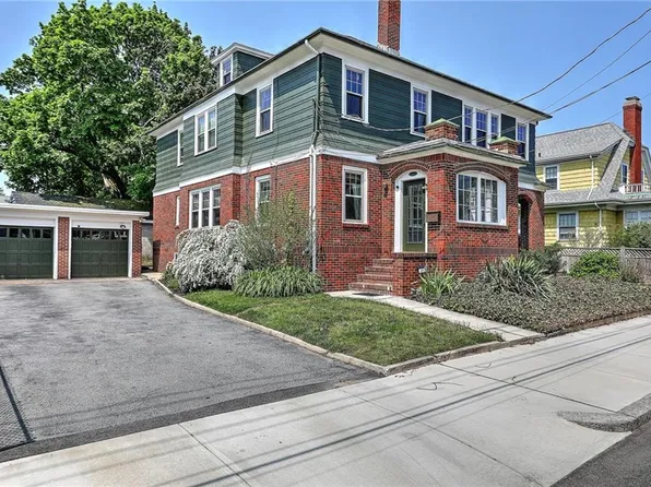 67-69 Maynard St, Pawtucket, RI 02860