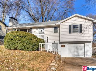 6806 Ogden St, Omaha, NE 68104