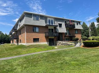 176 Maple Ave APT 1-33, Rutland, MA 01543