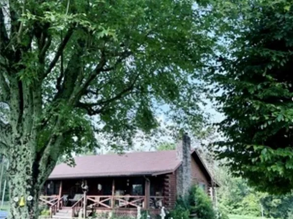 566 E Cutshall Road, Austin, IN 47102