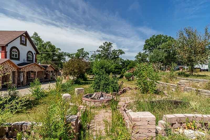 52nd image of 731 Wheeler Ave