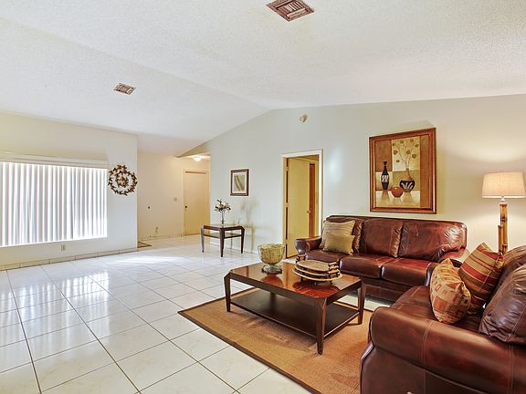 3rd image of 6052 Plains Dr