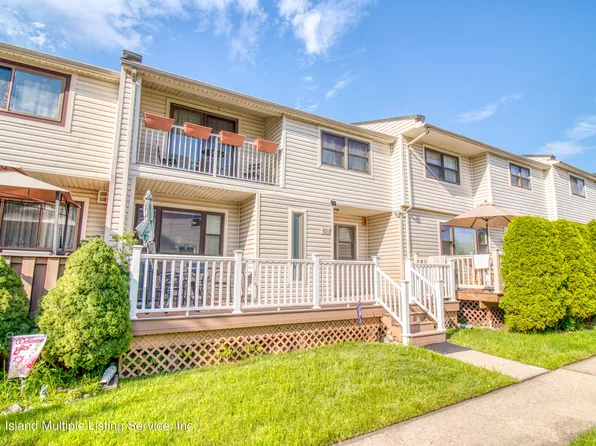 483 Willow Rd E #2, Staten Island, NY 10314