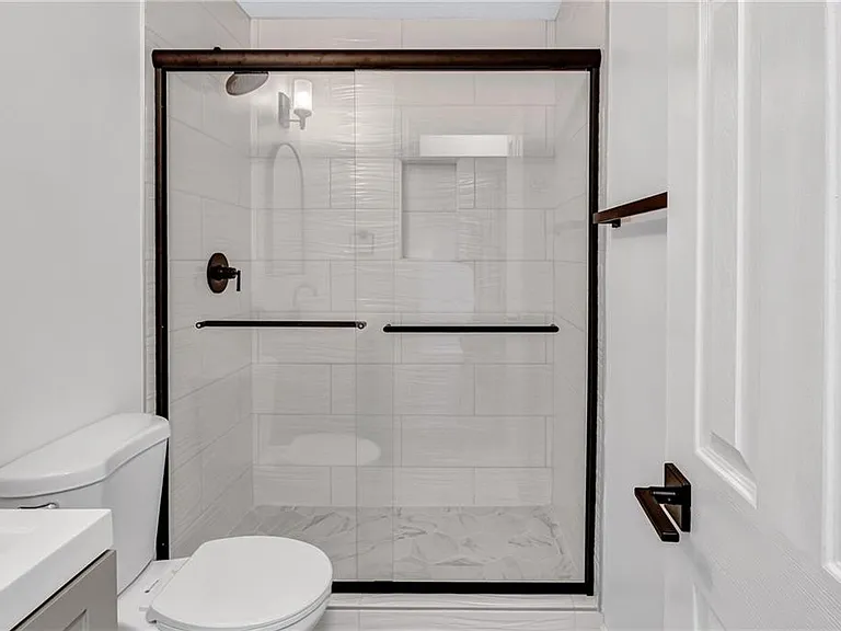 6234 Culver Dr — Photo 24