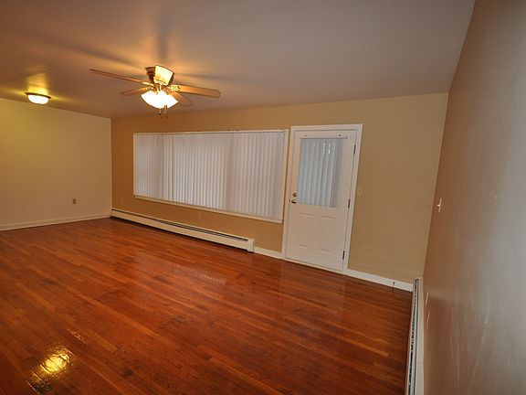 Living Room / Dining Room