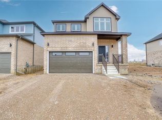 30 Ford Dr, Stratford, ON N5A 0L3