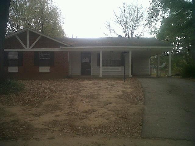 2nd image of 655 Semple Ave