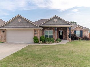 12219 Lynwood Dr, Fort Smith, AR 72916