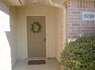 5720 Emily Ln, Beaumont, TX 77713