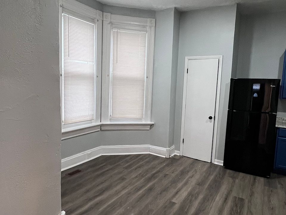 1st image of 921 McPherson Ave Unit 1