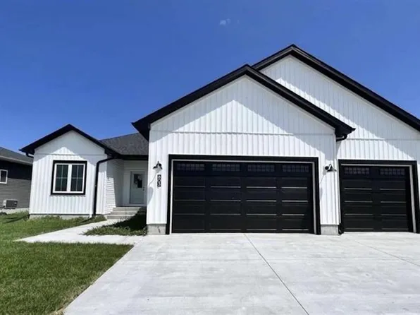 2572 56th Ave, Columbus, NE 68601