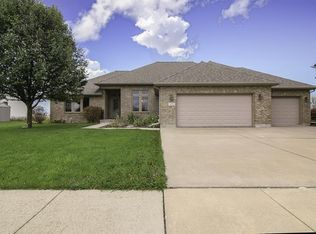 211 Wabansi Trl, Paw Paw, IL 61353