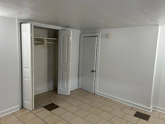 3rd image of 7712 Cohn St APT F