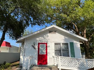 2404 S Kingsway Rd, Seffner, FL 33584