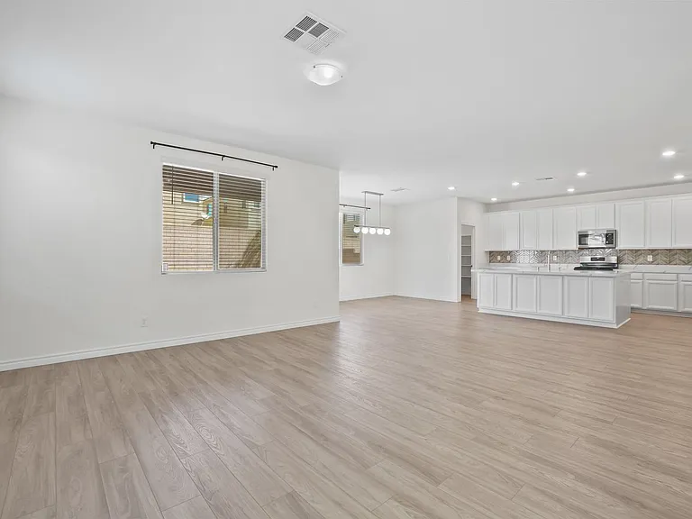 1118 Junipine Ave — Photo 7