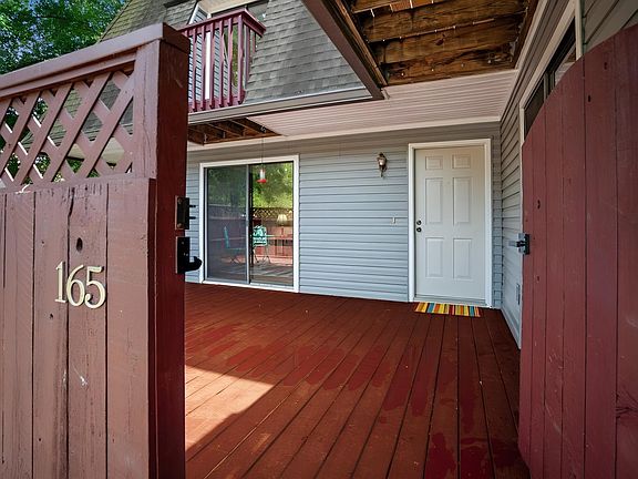 2nd image of 165 Springberry Ln #165