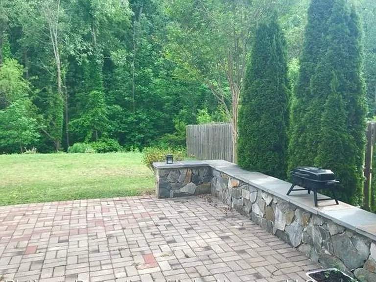 8740 Chalkstone Rd — Photo 2
